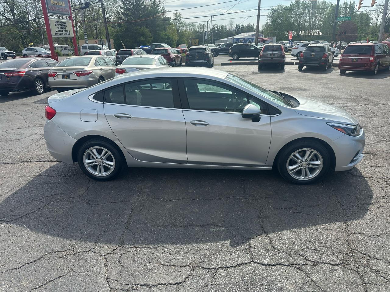 Chevrolet Cruze 4dr Sdn 1.4L LT w/1SD 2017