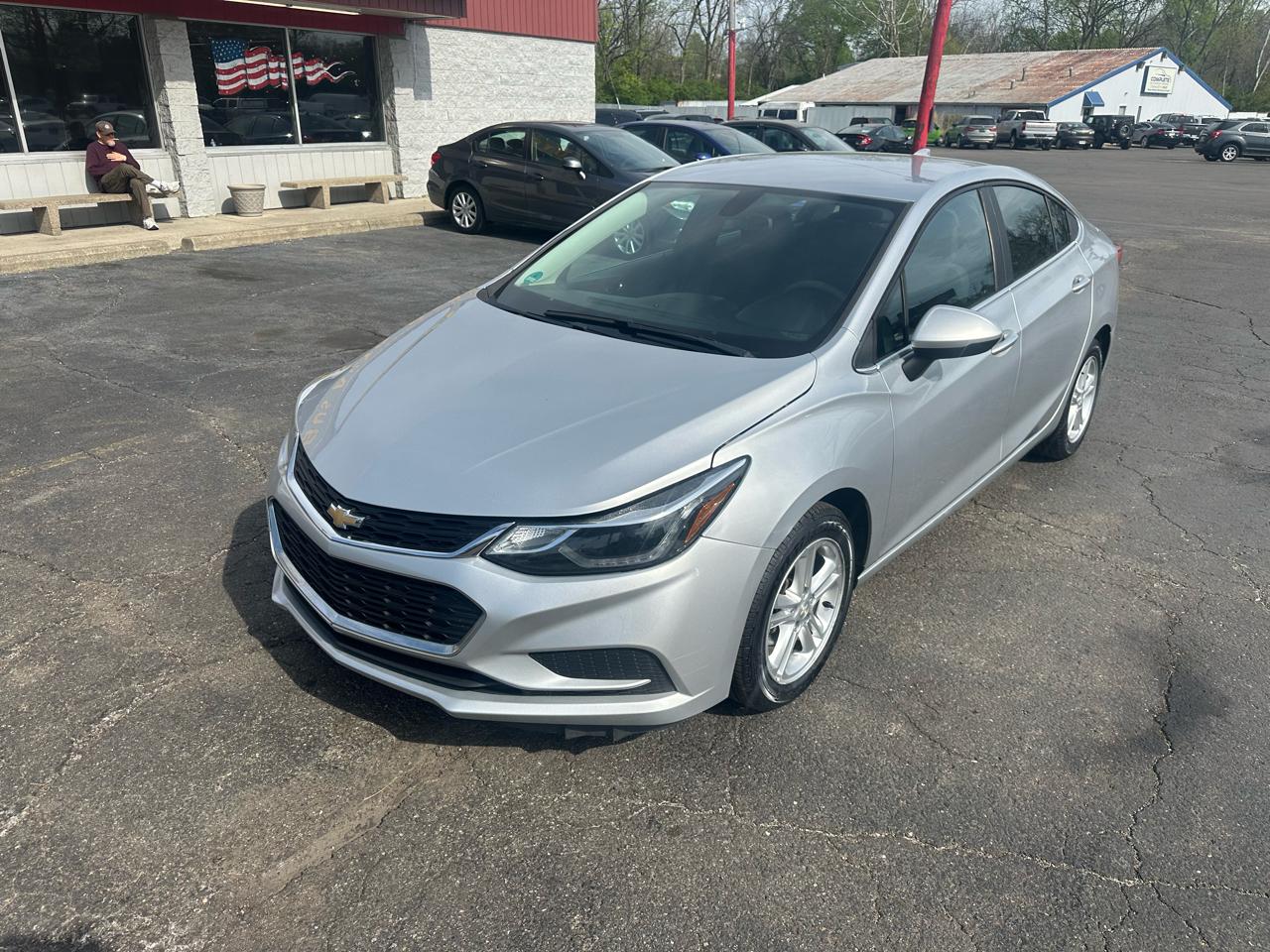 Chevrolet Cruze 4dr Sdn 1.4L LT w/1SD 2017