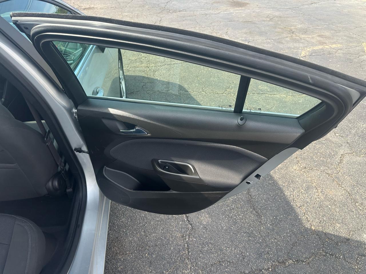 Chevrolet Cruze 4dr Sdn 1.4L LT w/1SD 2017