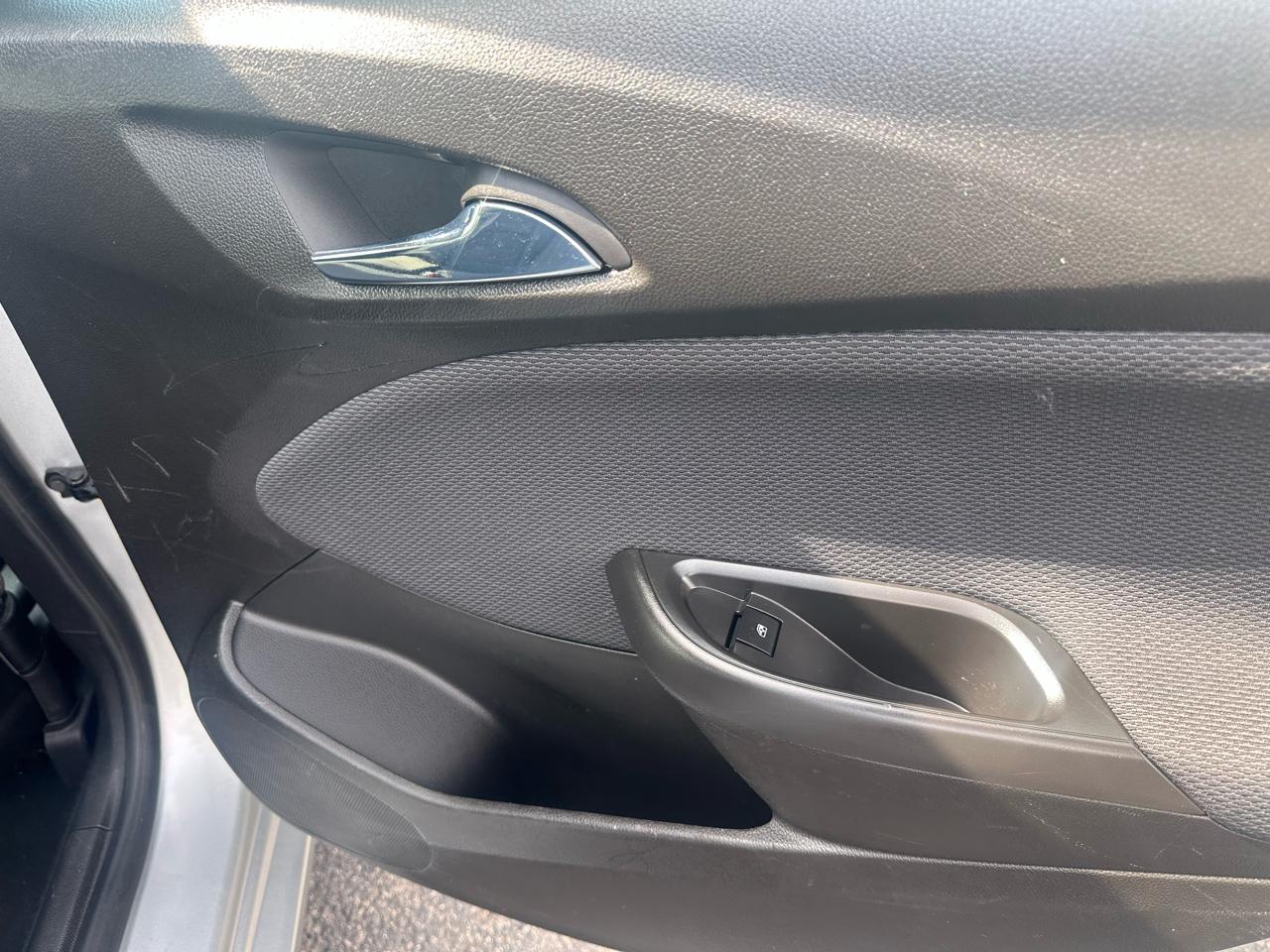 Chevrolet Cruze 4dr Sdn 1.4L LT w/1SD 2017