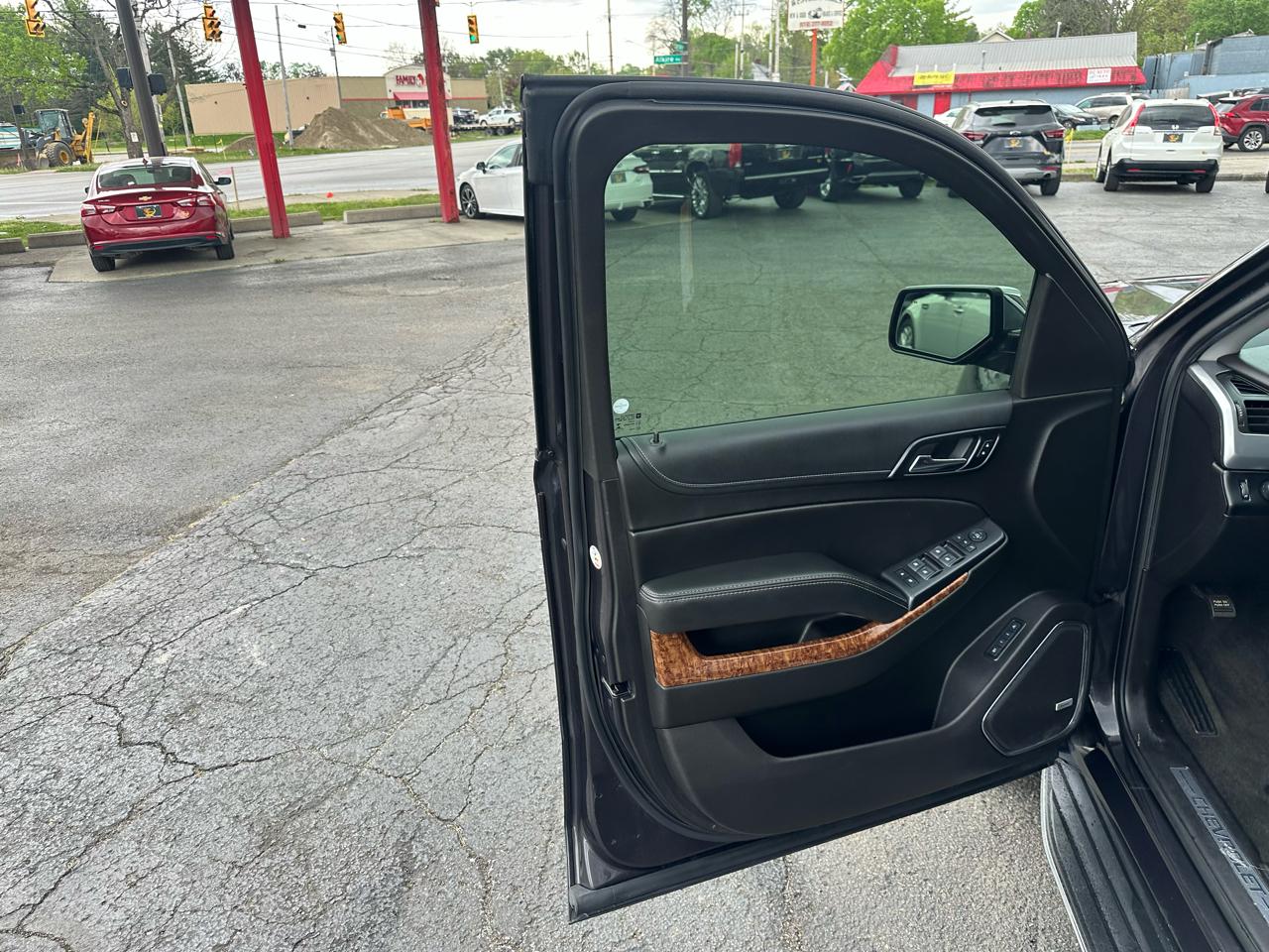 Chevrolet Tahoe 4WD 4dr Premier 2018