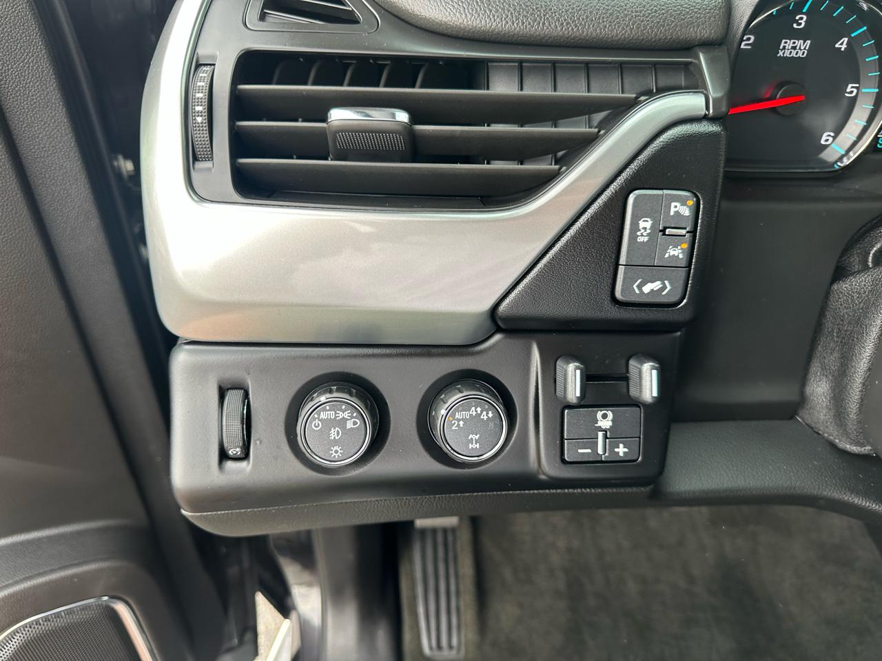 Chevrolet Tahoe 4WD 4dr Premier 2018