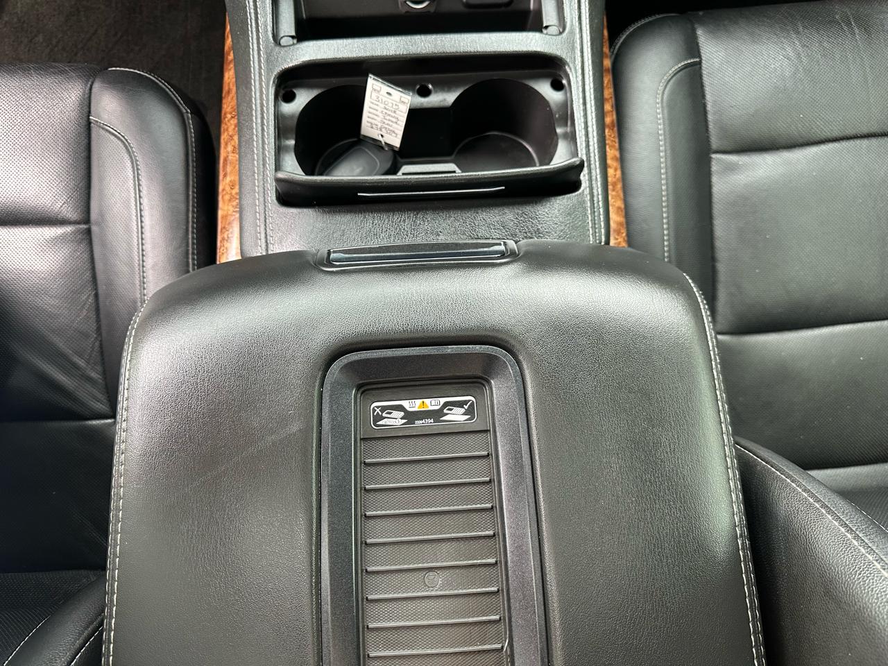 Chevrolet Tahoe 4WD 4dr Premier 2018