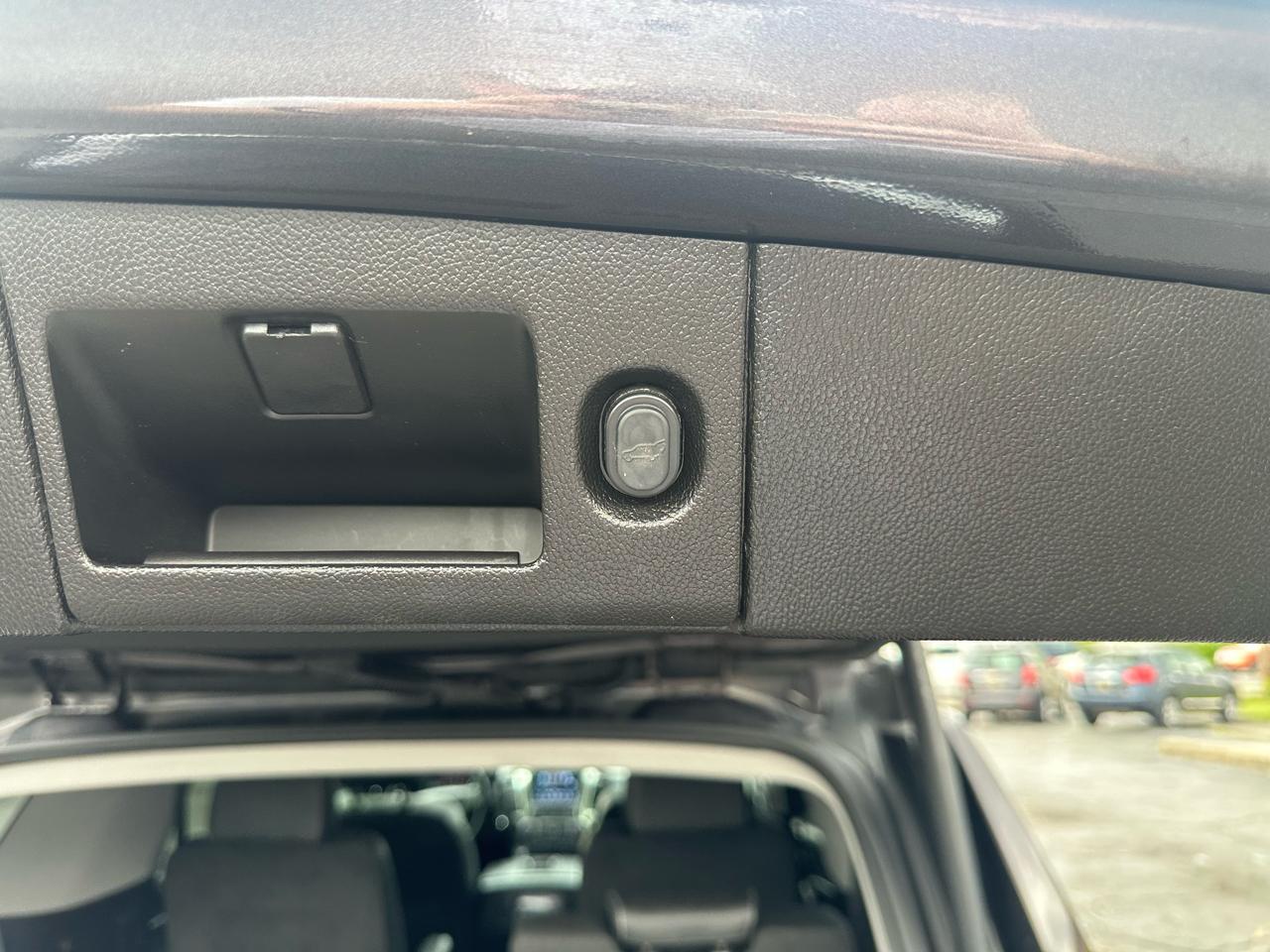 Chevrolet Tahoe 4WD 4dr Premier 2018