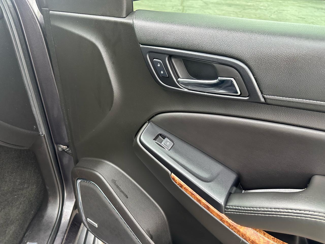 Chevrolet Tahoe 4WD 4dr Premier 2018