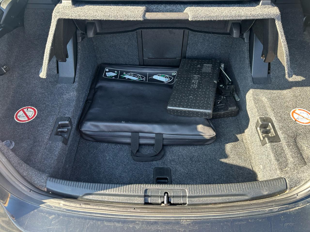 Volkswagen Eos 2dr Conv DSG Komfort 2008