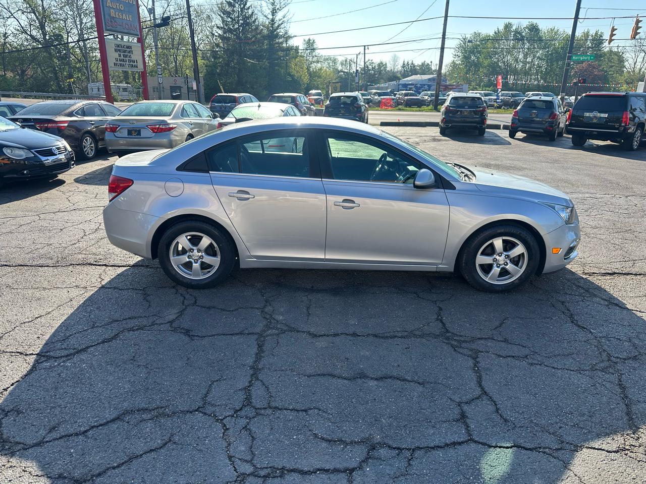 Chevrolet Cruze Limited 4dr Sdn Auto LT w/1LT 2016
