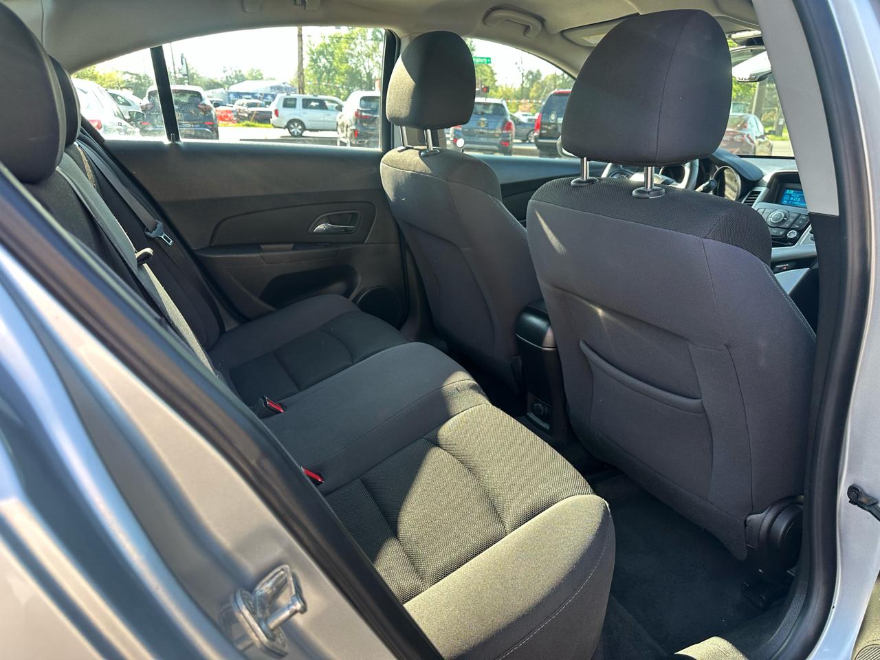 Chevrolet Cruze Limited 4dr Sdn Auto LT w/1LT 2016