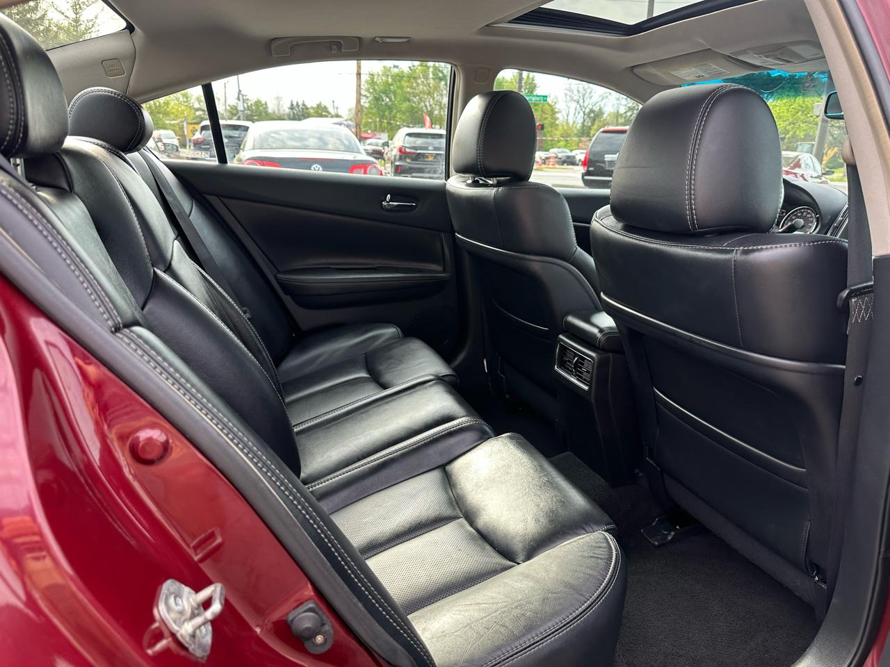 Nissan Maxima 4dr Sdn 3.5 SV w/Sport Pkg 2013