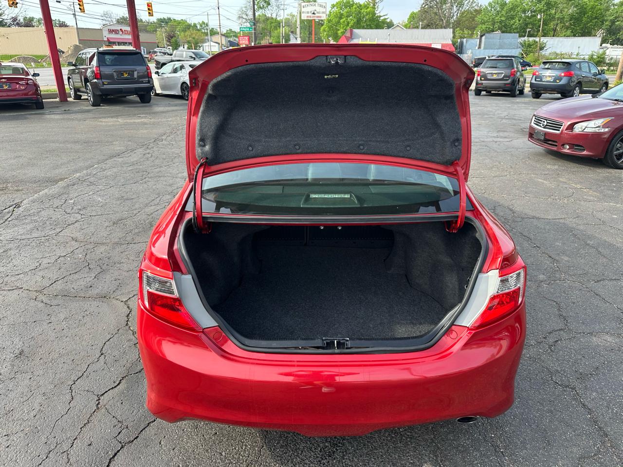 Toyota Camry 4dr Sdn I4 Auto SE Sport Limited Edition (Natl) 2012