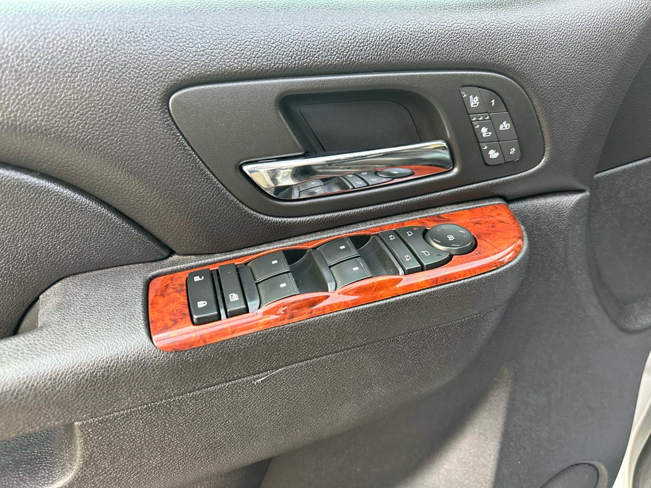 Chevrolet Tahoe 4WD 4dr 1500 LTZ 2013