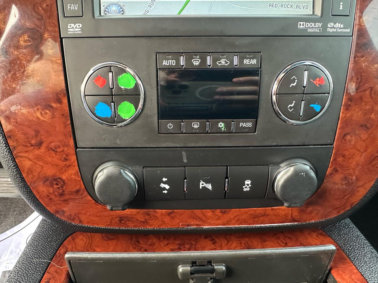 Chevrolet Tahoe 4WD 4dr 1500 LTZ 2013