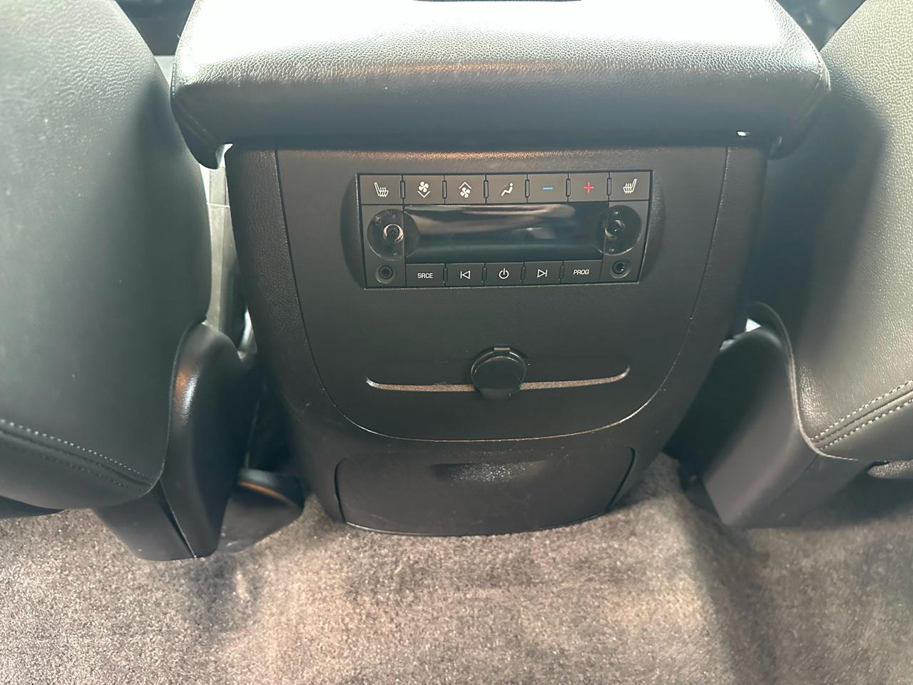 Chevrolet Tahoe 4WD 4dr 1500 LTZ 2013