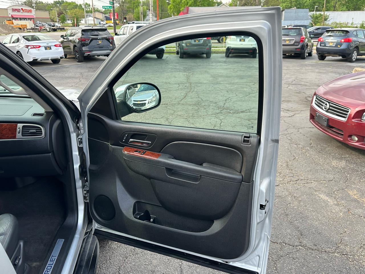 Chevrolet Tahoe 4WD 4dr 1500 LTZ 2013