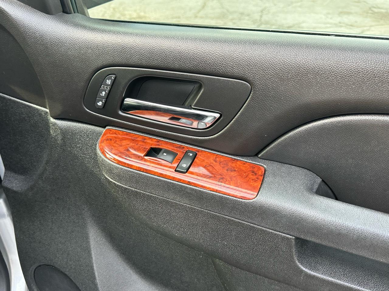 Chevrolet Tahoe 4WD 4dr 1500 LTZ 2013