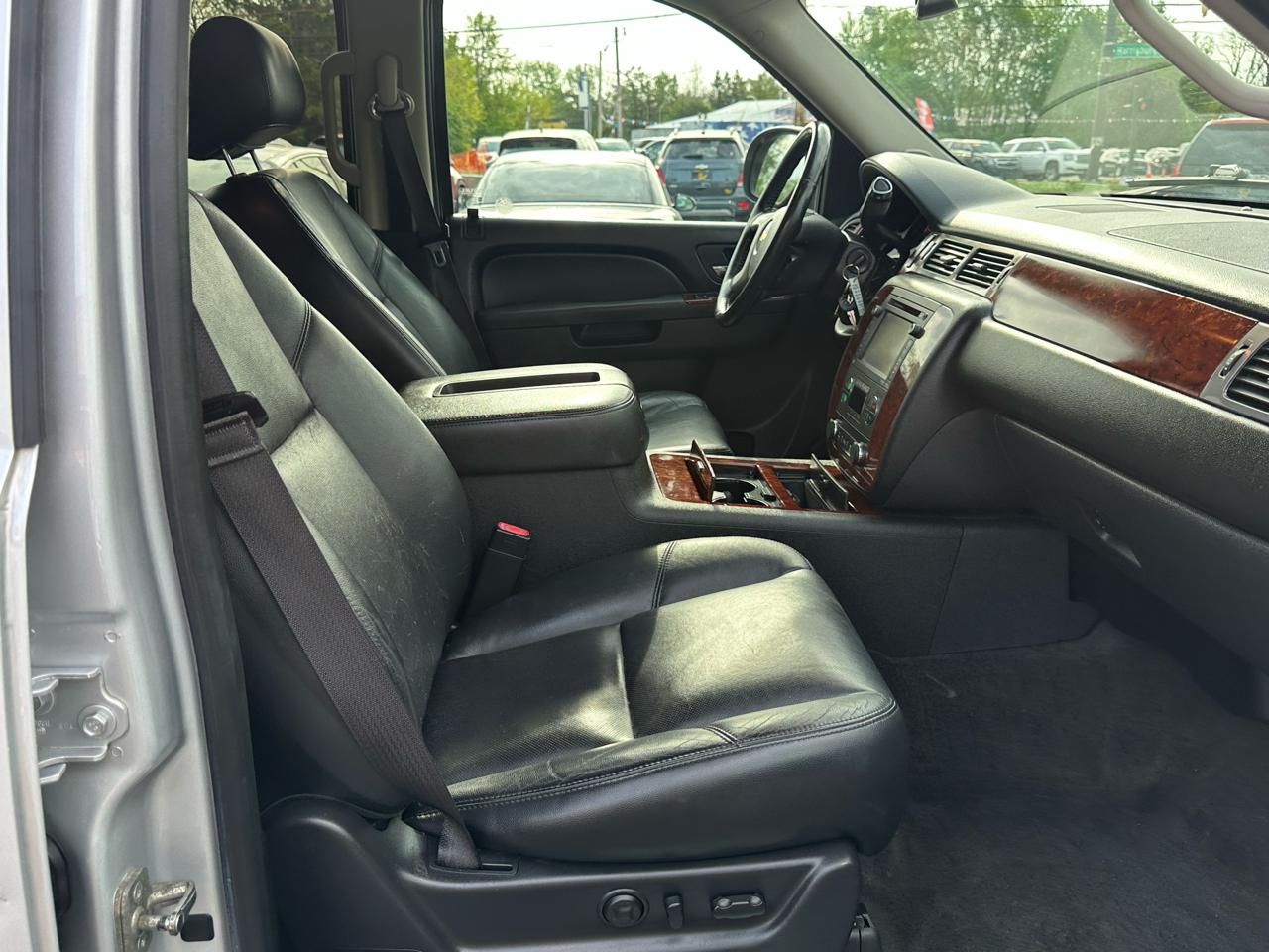 Chevrolet Tahoe 4WD 4dr 1500 LTZ 2013