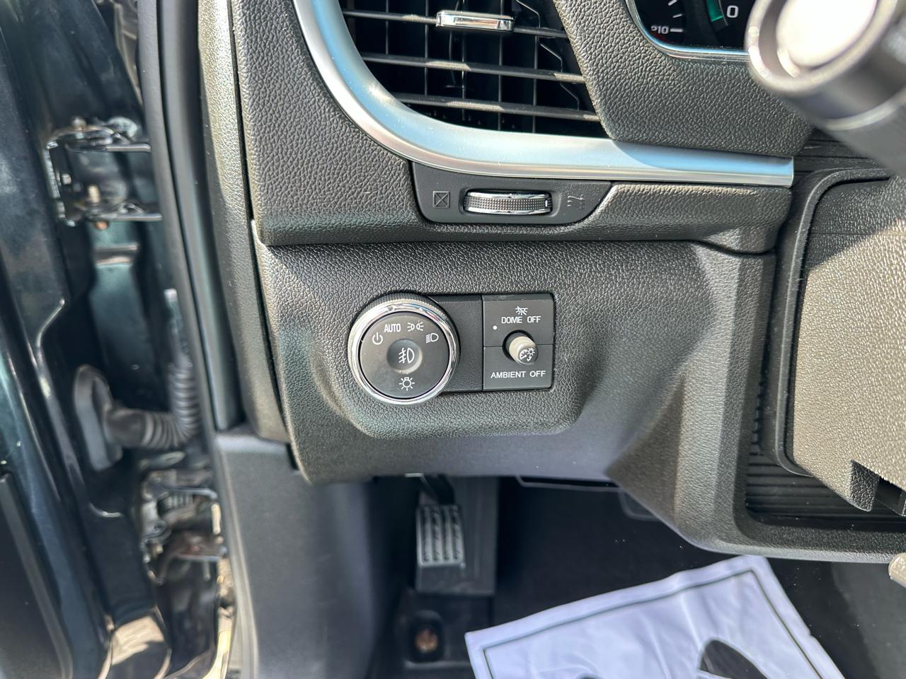 Chevrolet Traverse AWD 4dr LT w/1LT 2015