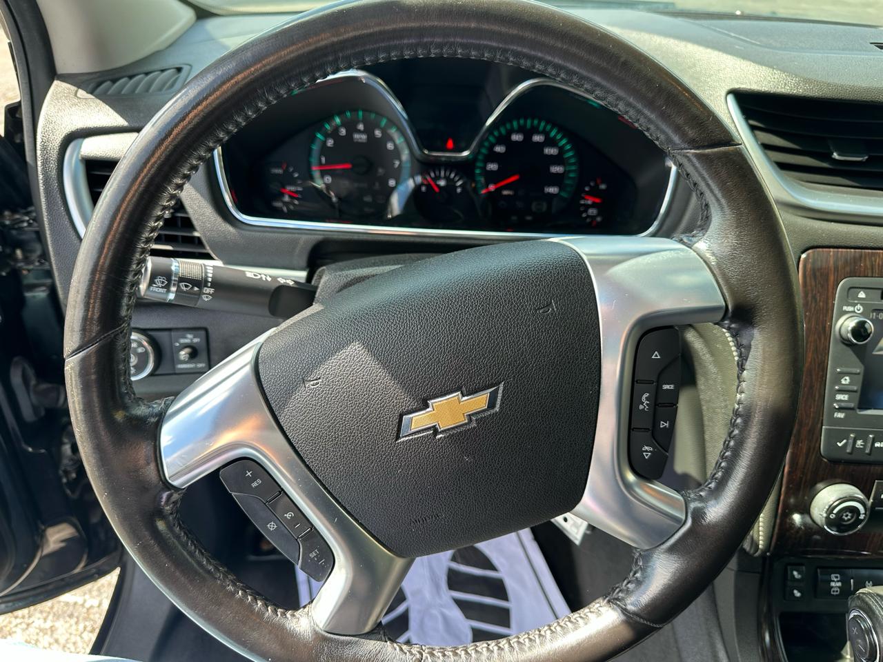 Chevrolet Traverse AWD 4dr LT w/1LT 2015