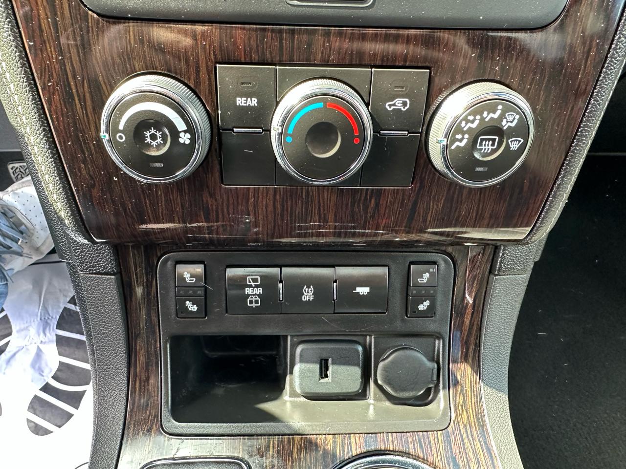 Chevrolet Traverse AWD 4dr LT w/1LT 2015