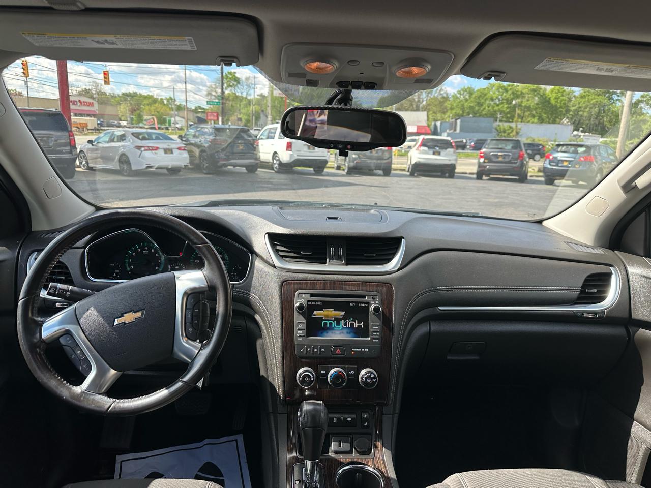 Chevrolet Traverse AWD 4dr LT w/1LT 2015