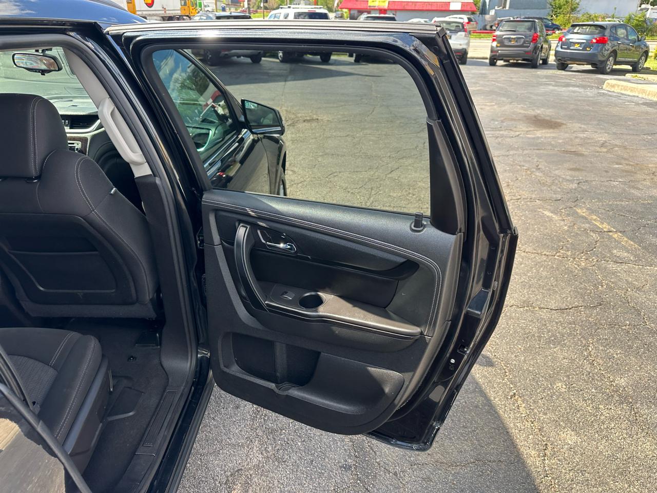 Chevrolet Traverse AWD 4dr LT w/1LT 2015