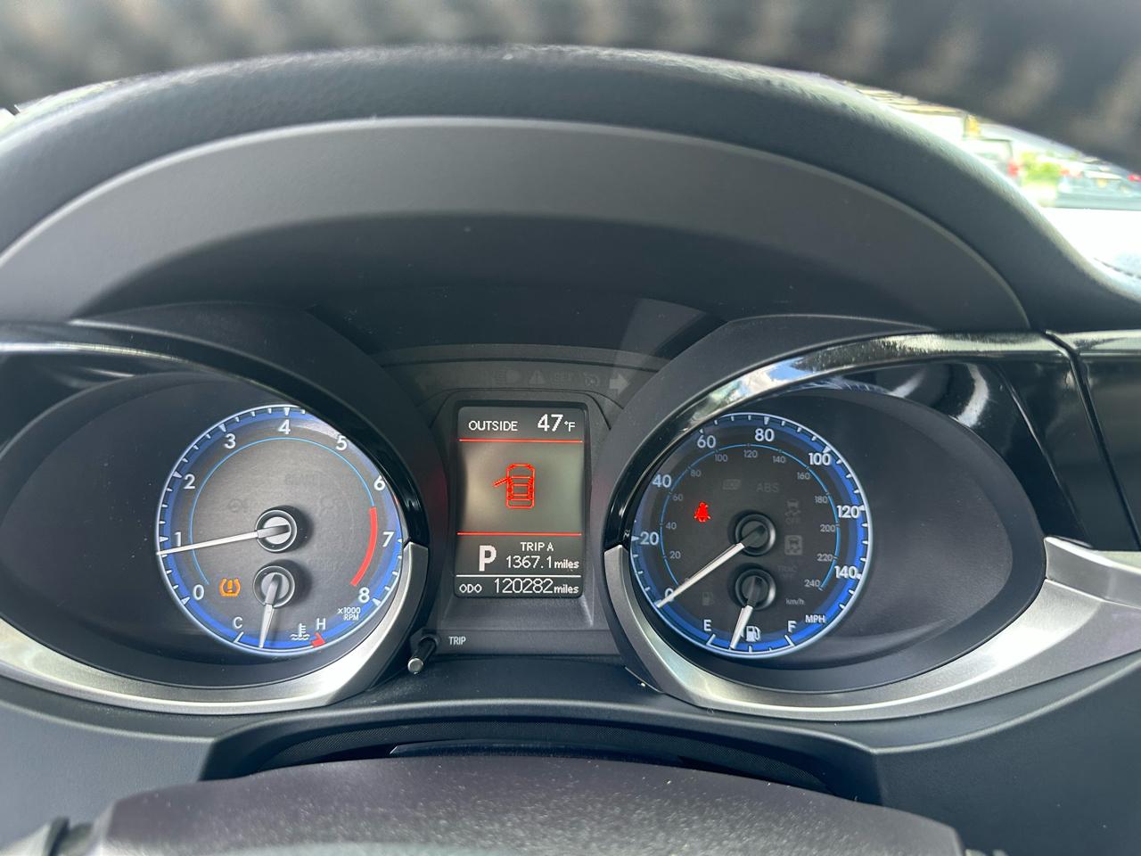 Toyota Corolla 4dr Sdn CVT LE Premium (Natl) 2015