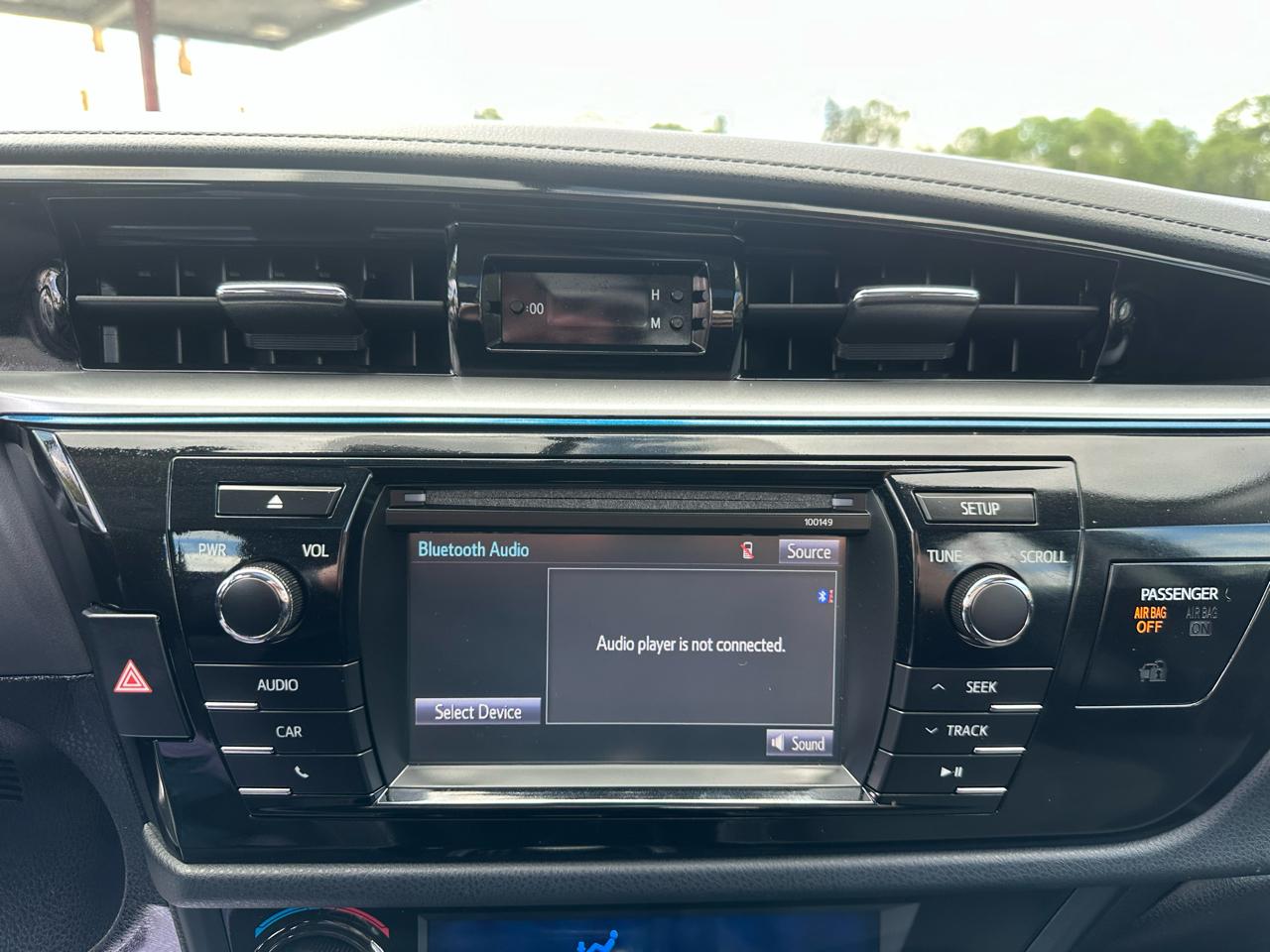 Toyota Corolla 4dr Sdn CVT LE Premium (Natl) 2015