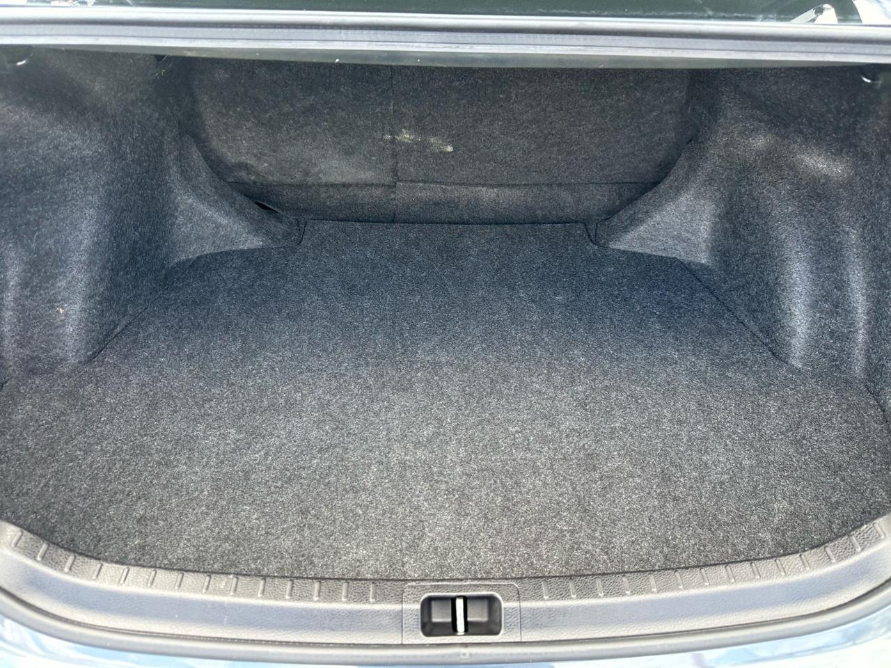 Toyota Corolla 4dr Sdn CVT LE Premium (Natl) 2015