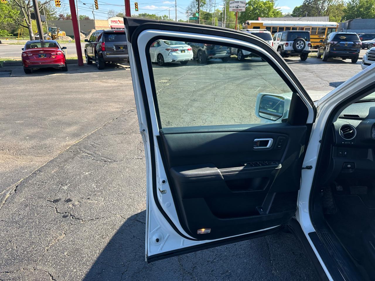 Honda Pilot 4WD 4dr Touring w/RES & Navi 2014