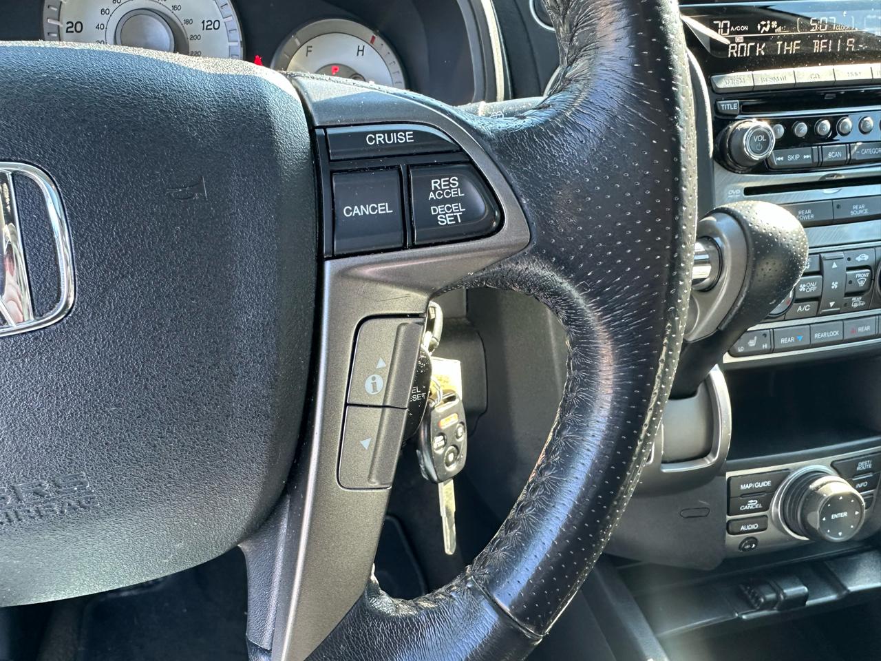 Honda Pilot 4WD 4dr Touring w/RES & Navi 2014