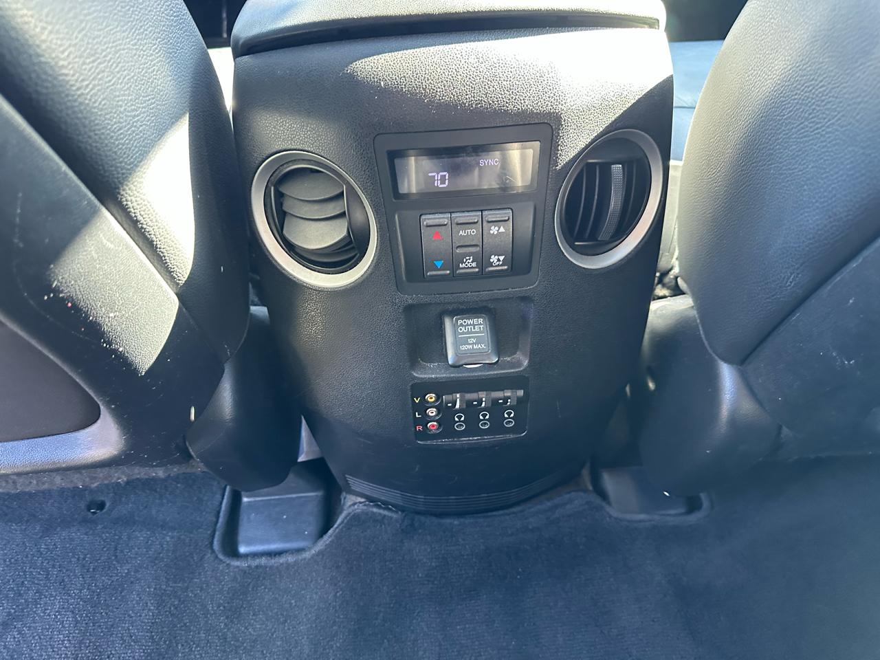 Honda Pilot 4WD 4dr Touring w/RES & Navi 2014