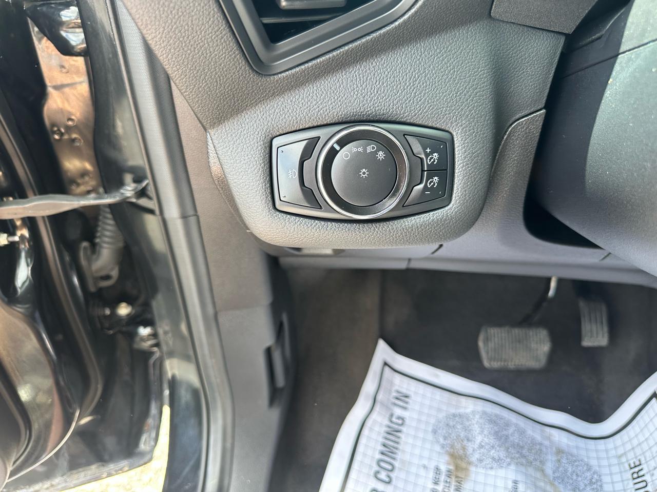 Ford Escape FWD 4dr SE 2014