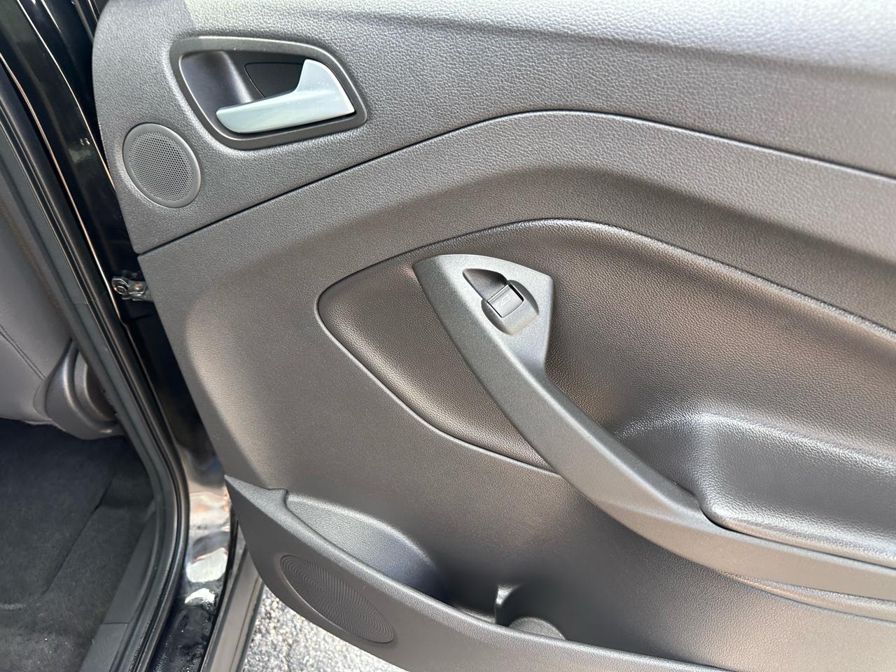 Ford Escape FWD 4dr SE 2014