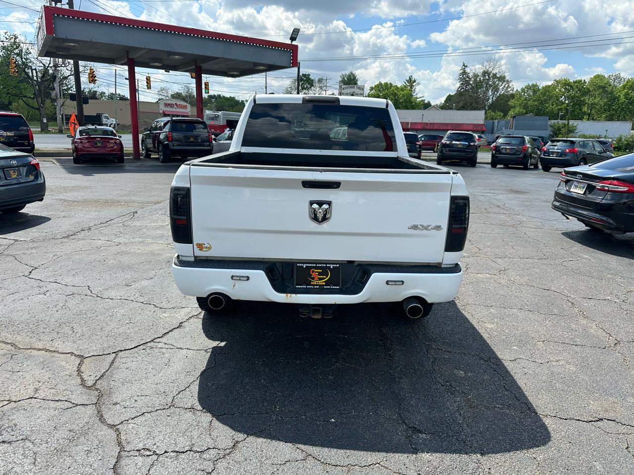 RAM 1500 4WD Crew Cab 140.5" Express 2014