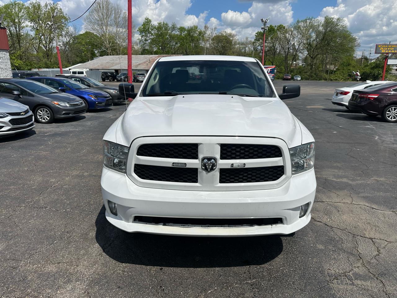 RAM 1500 4WD Crew Cab 140.5" Express 2014