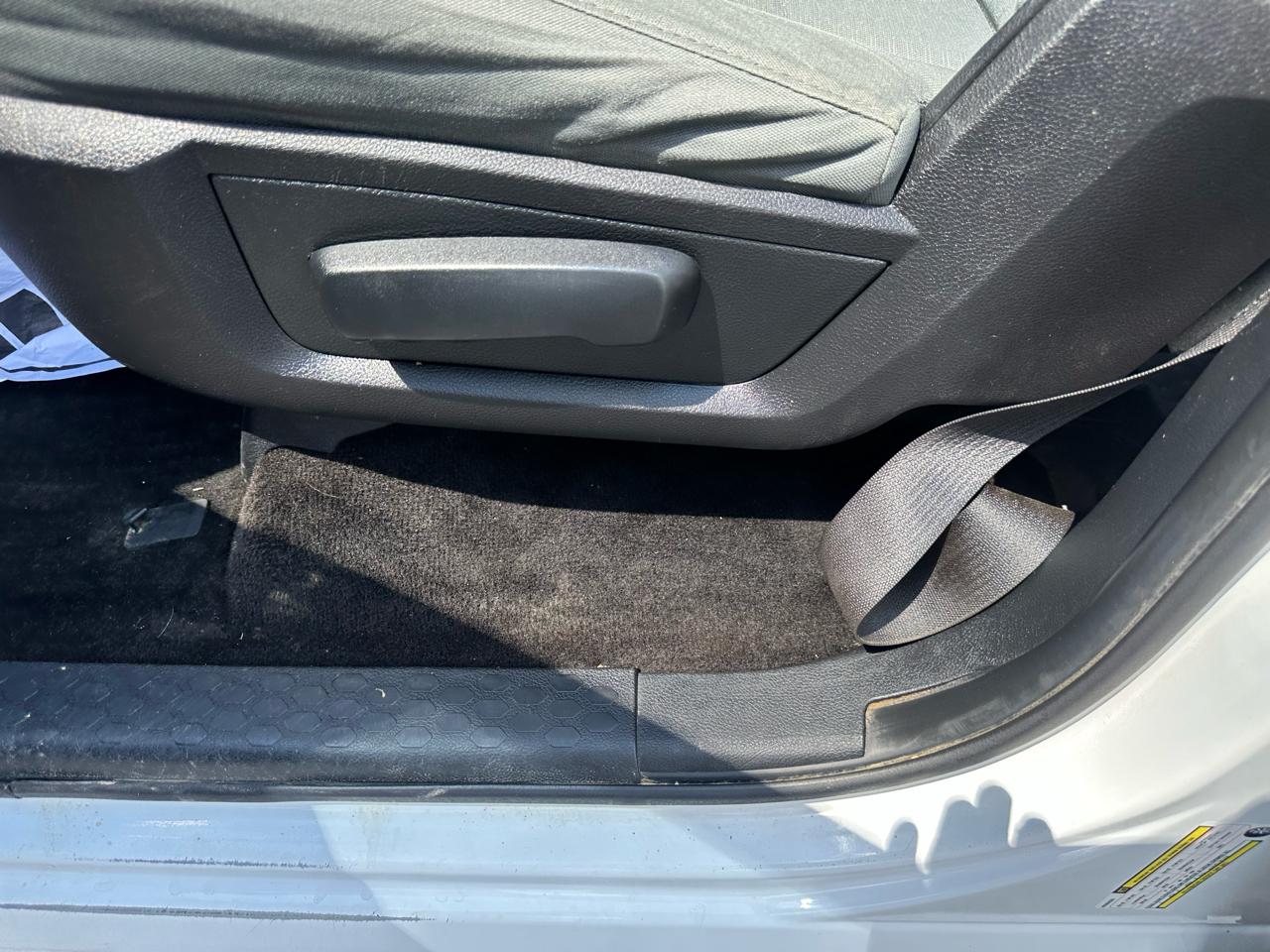 RAM 1500 4WD Crew Cab 140.5" Express 2014