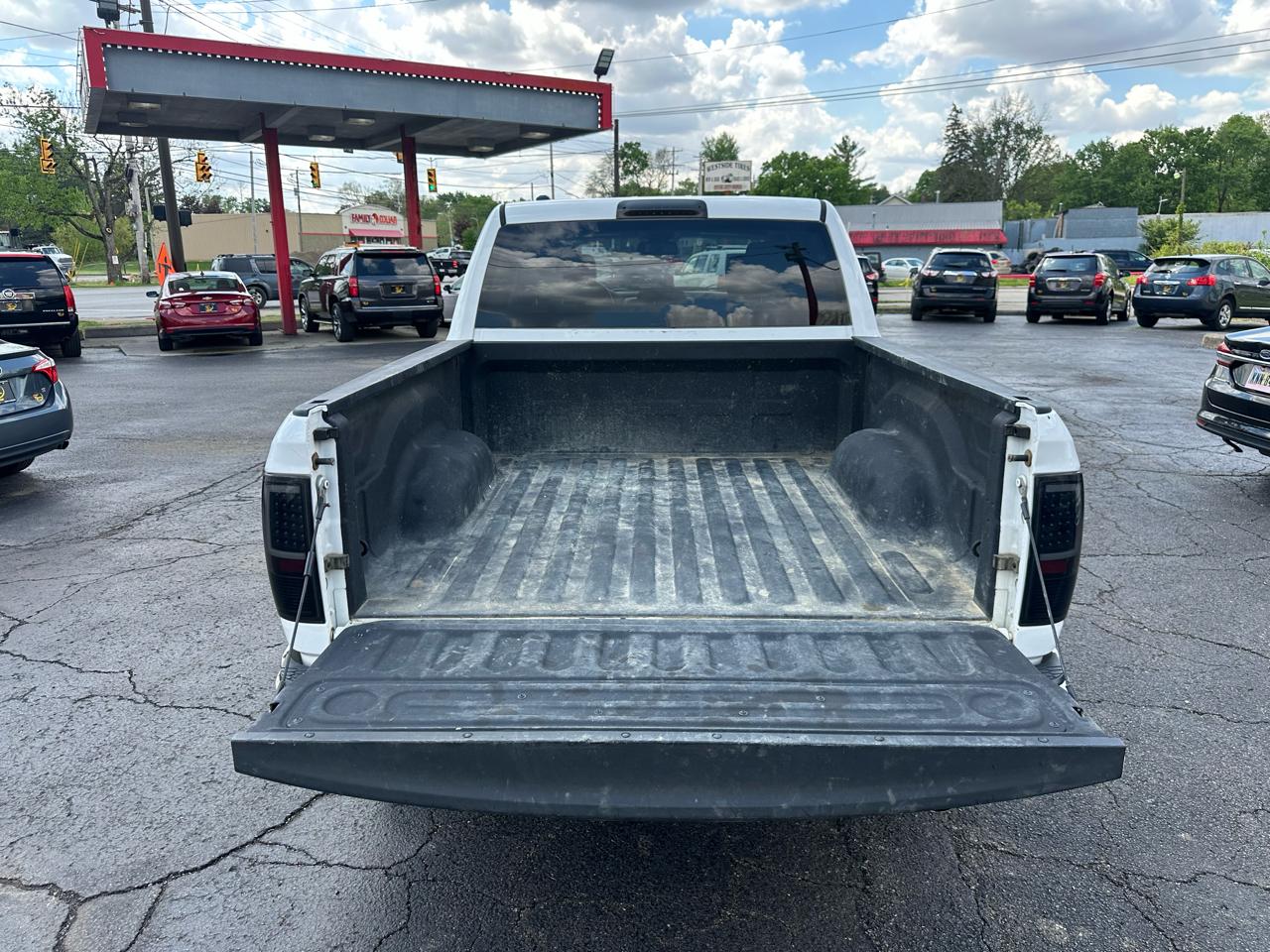 RAM 1500 4WD Crew Cab 140.5" Express 2014