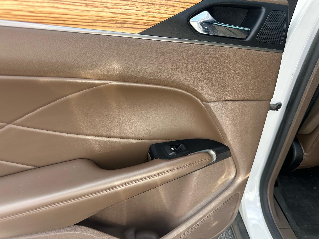 Lincoln MKC AWD 4dr Reserve 2016