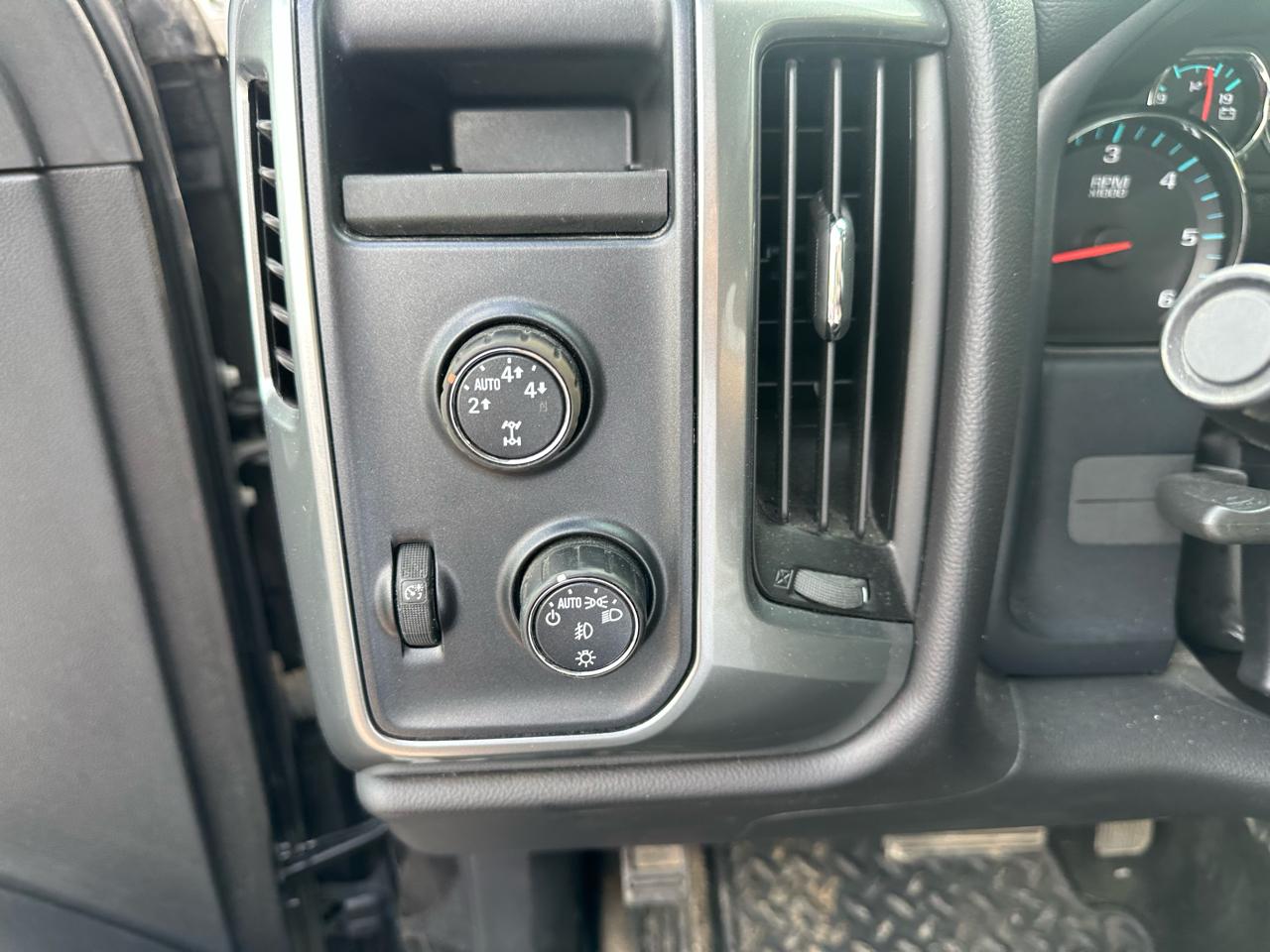 Chevrolet Silverado 1500 4WD Crew Cab 143.5" LT w/1LT 2016