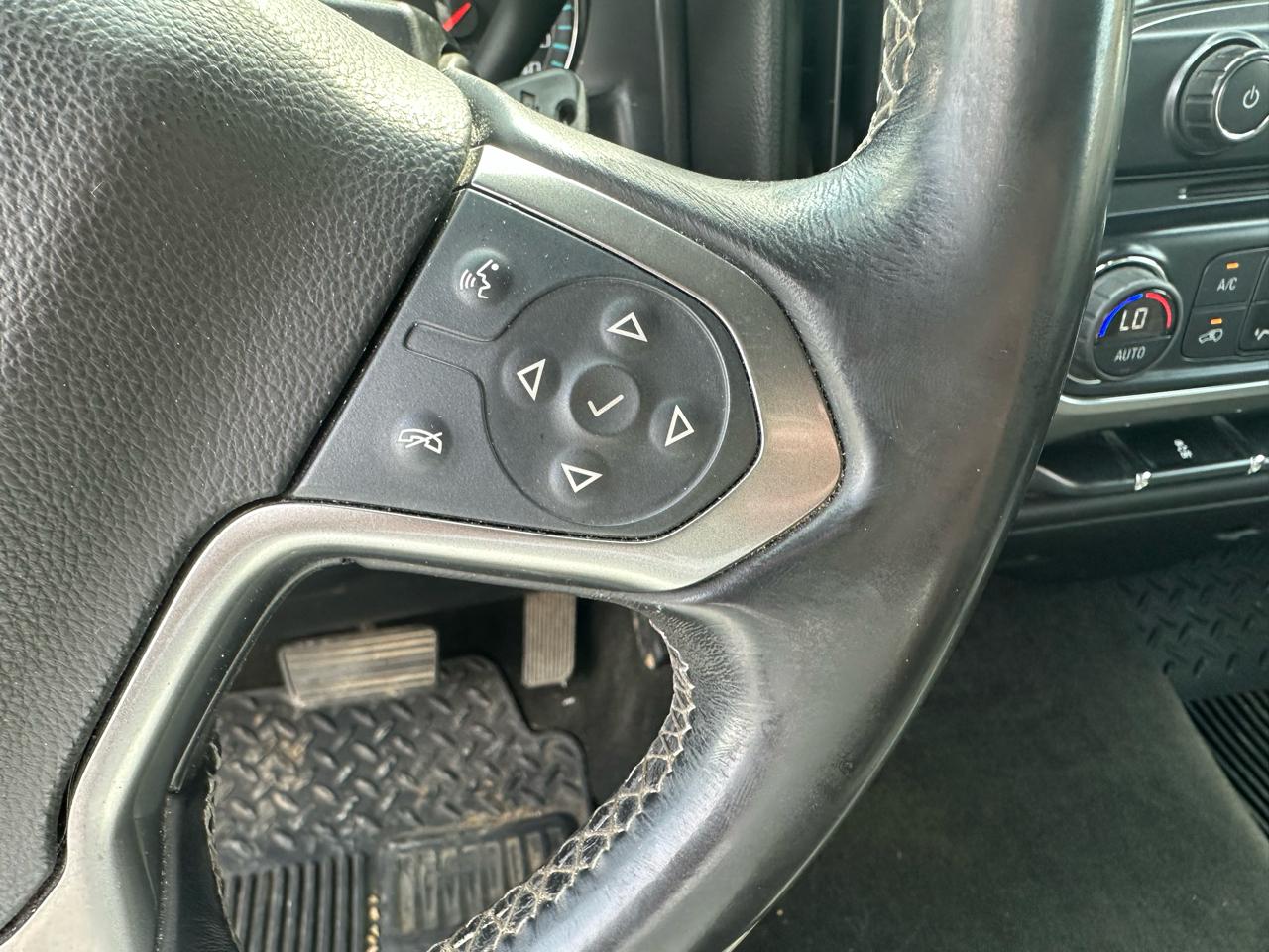 Chevrolet Silverado 1500 4WD Crew Cab 143.5" LT w/1LT 2016