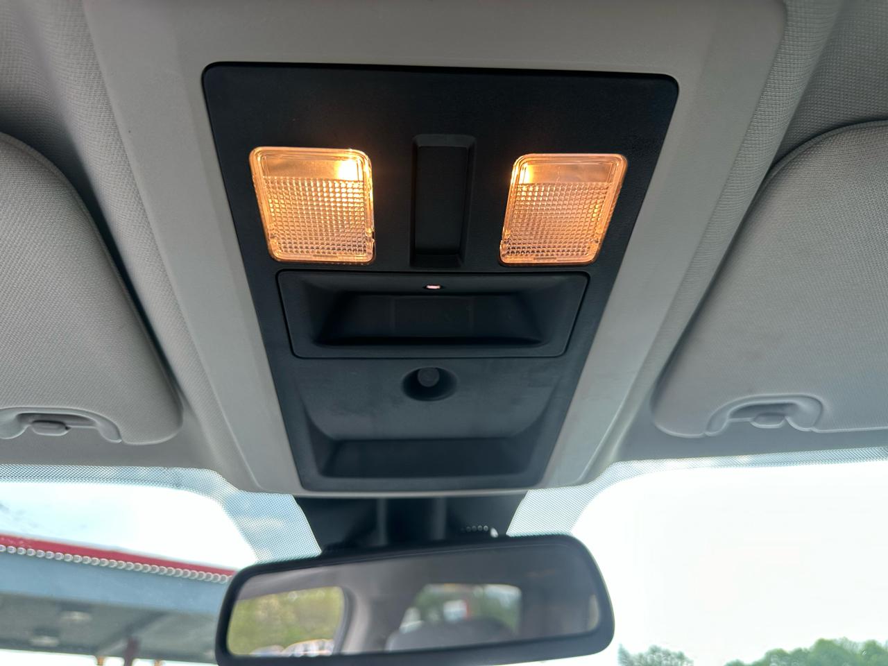 RAM 1500 4WD Crew Cab 140.5" Express 2015