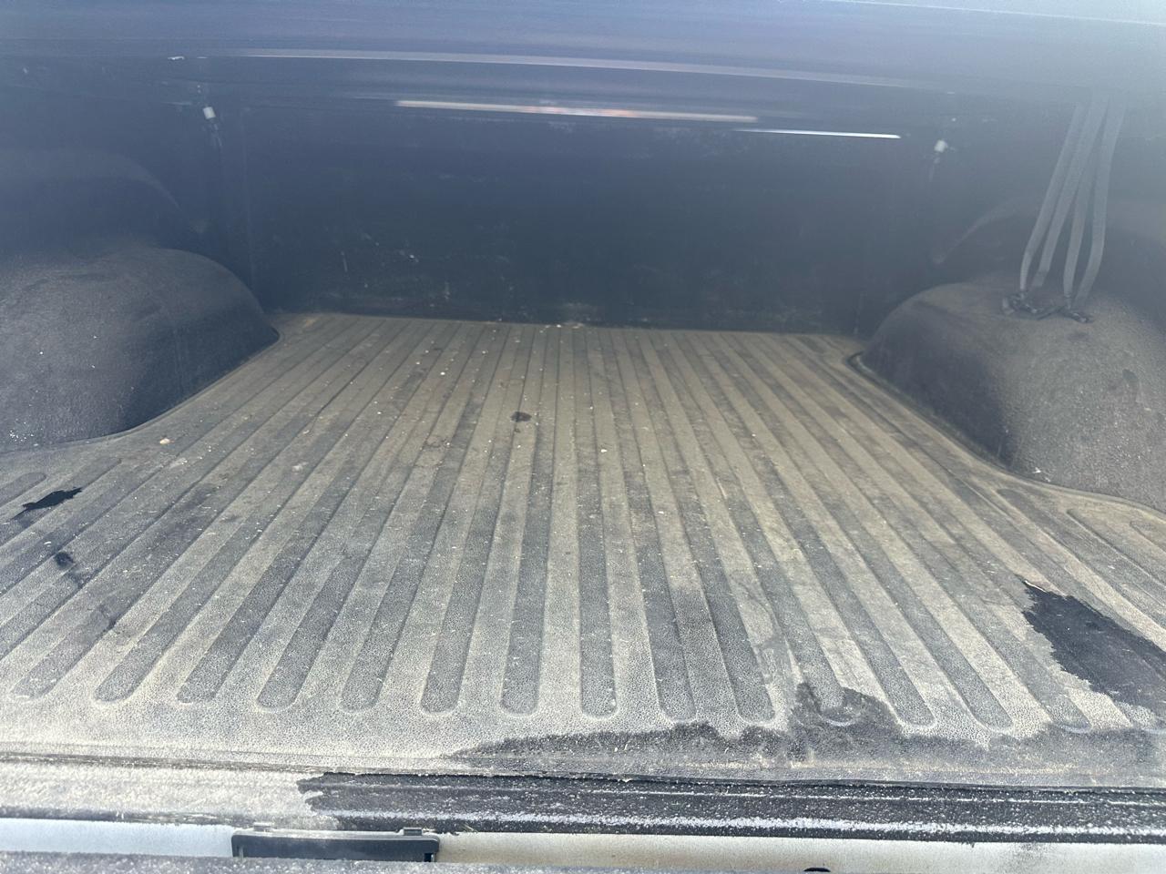 RAM 1500 4WD Crew Cab 140.5" Express 2015