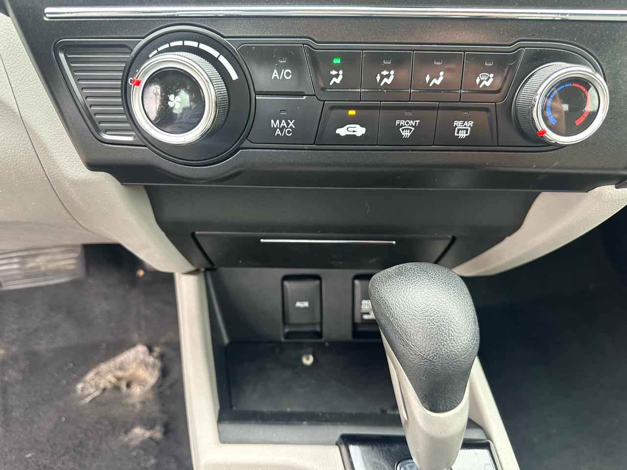 Honda Civic Sedan 4dr CVT LX 2015