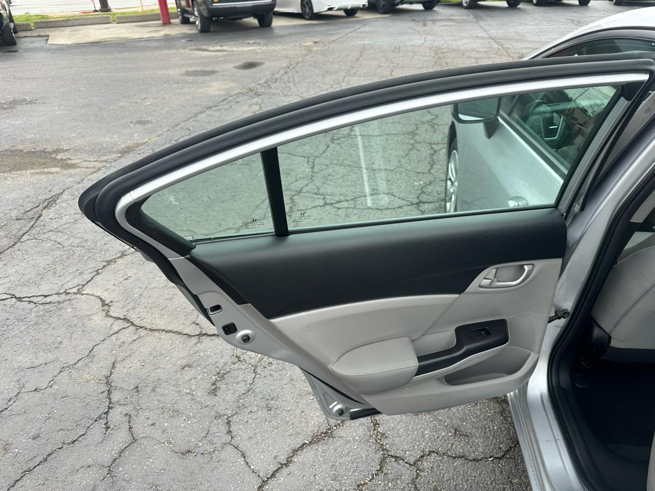 Honda Civic Sedan 4dr CVT LX 2015