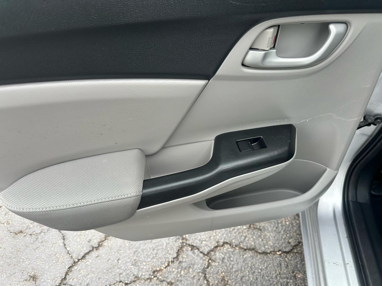 Honda Civic Sedan 4dr CVT LX 2015