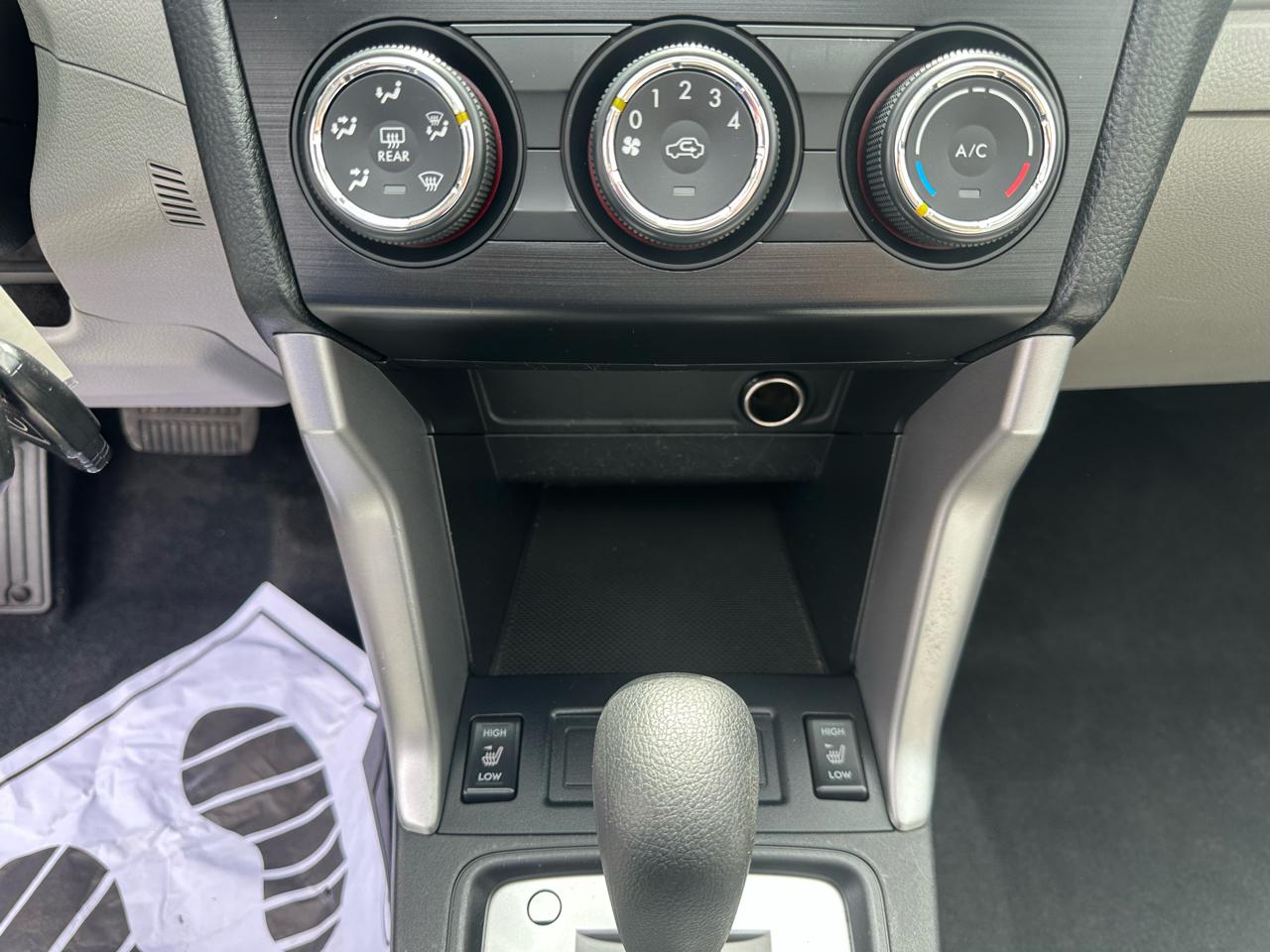 Subaru Forester 4dr CVT 2.5i Premium PZEV 2015