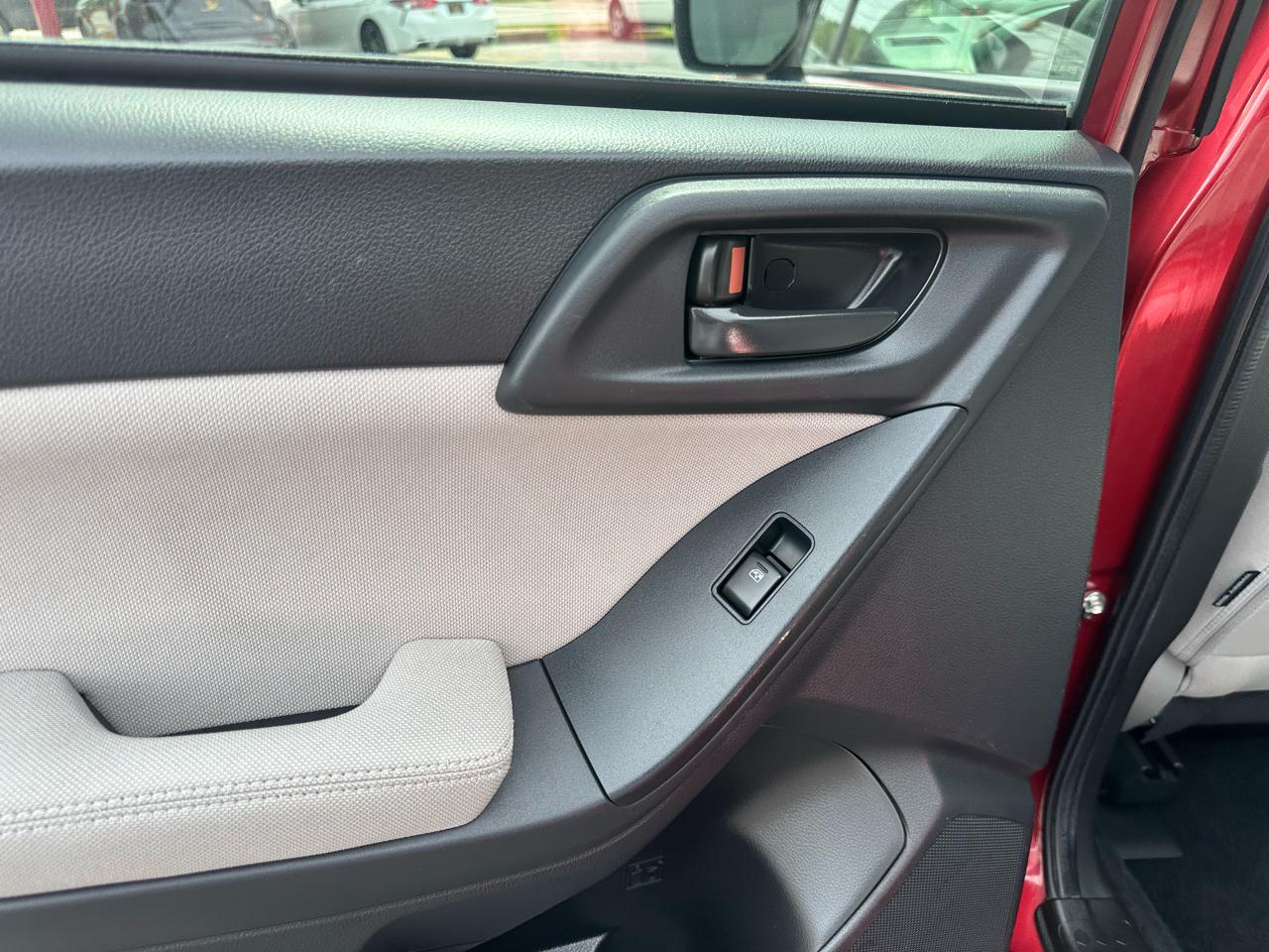 Subaru Forester 4dr CVT 2.5i Premium PZEV 2015