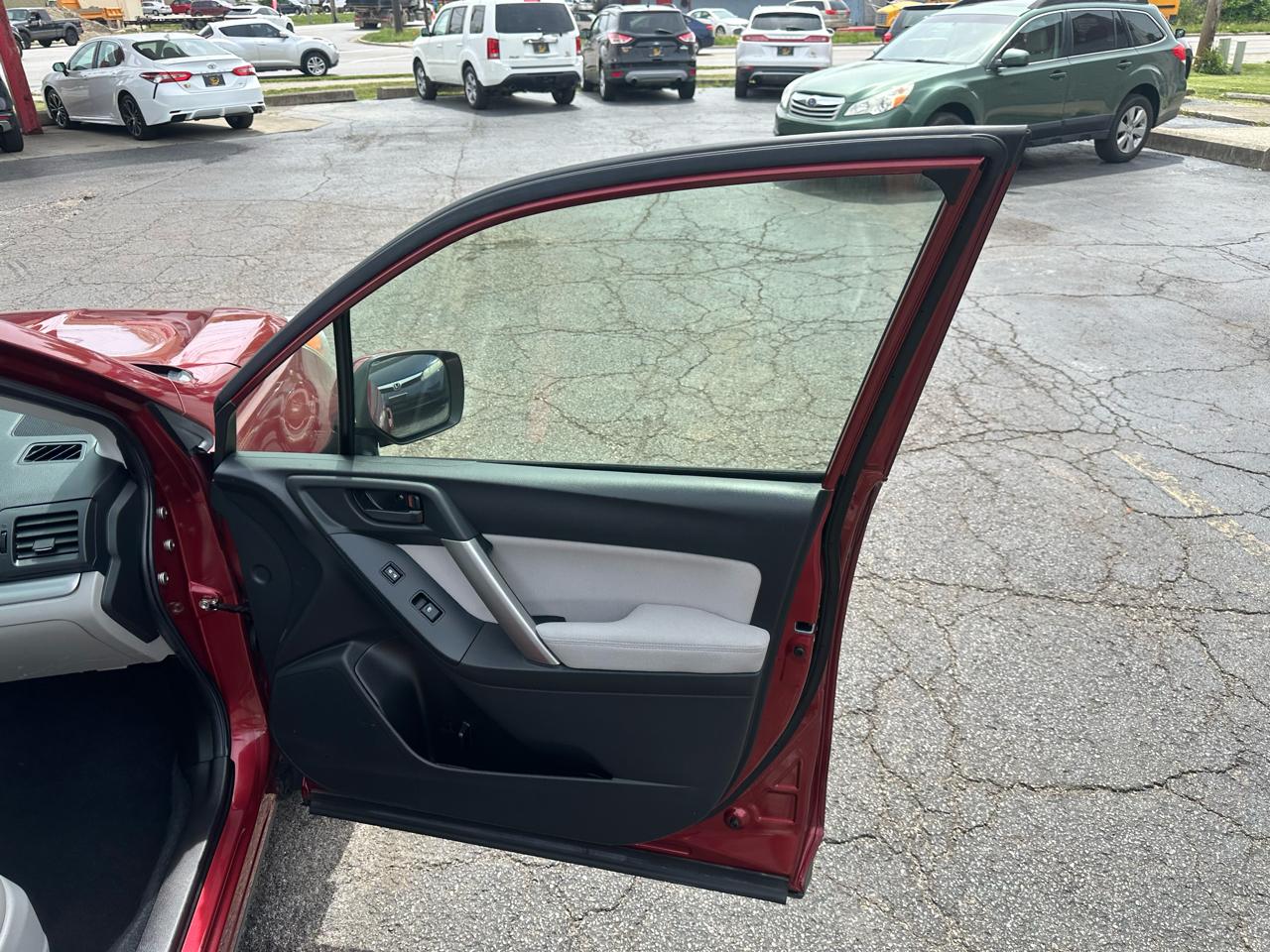 Subaru Forester 4dr CVT 2.5i Premium PZEV 2015