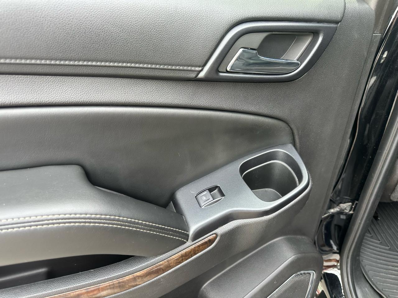 Chevrolet Tahoe 4WD 4dr LT 2015