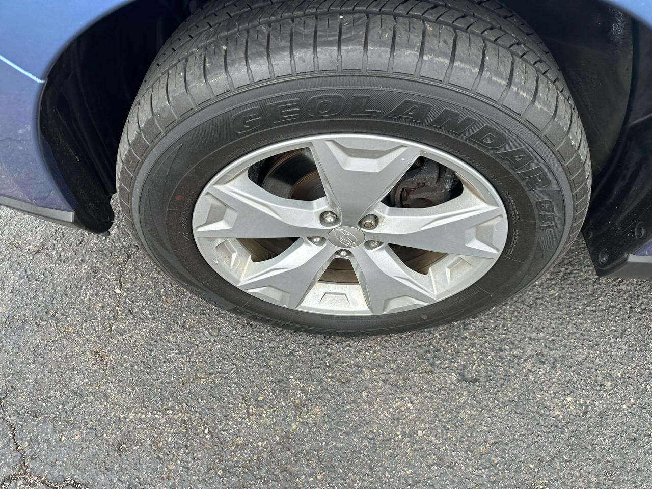 Subaru Forester 4dr CVT 2.5i Premium PZEV 2015